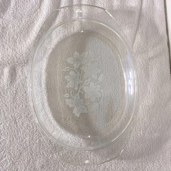 Vintage Fantasia By Princess House Textured Grapevine 6 qt Glass  Casserole Dish - Picture 8 of 14